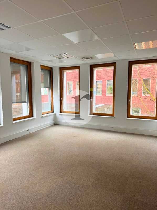 Aires d'Entreprises vous propose, à la location e