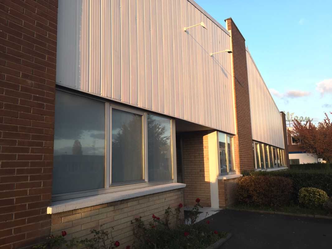 Aires d'Entreprises vous propose, à la location, 