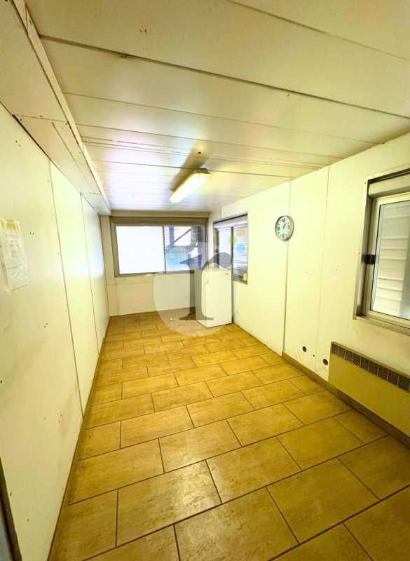 Aires d'Entreprises vous propose, à la vente, ce 