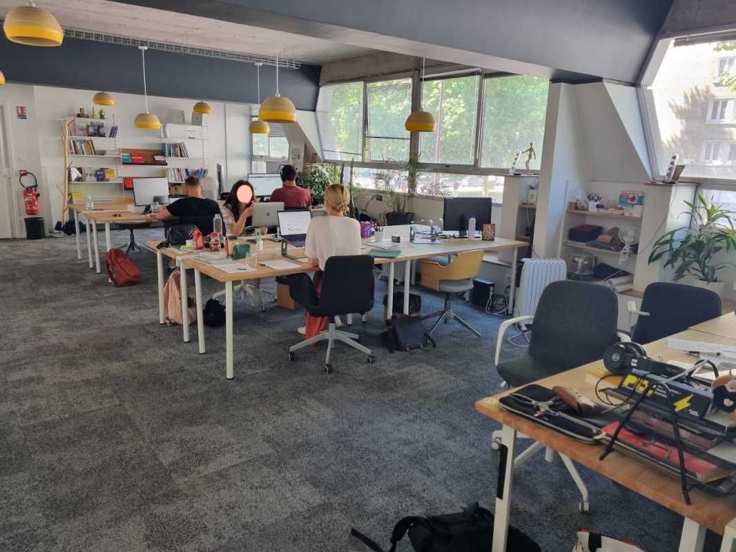 A quelques mètres du métro, au coeur du centre vi