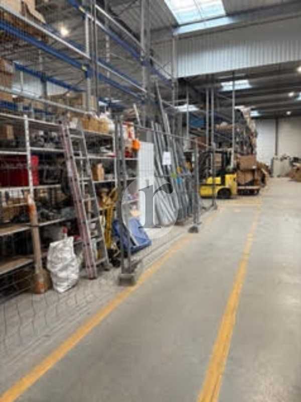 Aires d'Entreprises vous propose, à la location, 