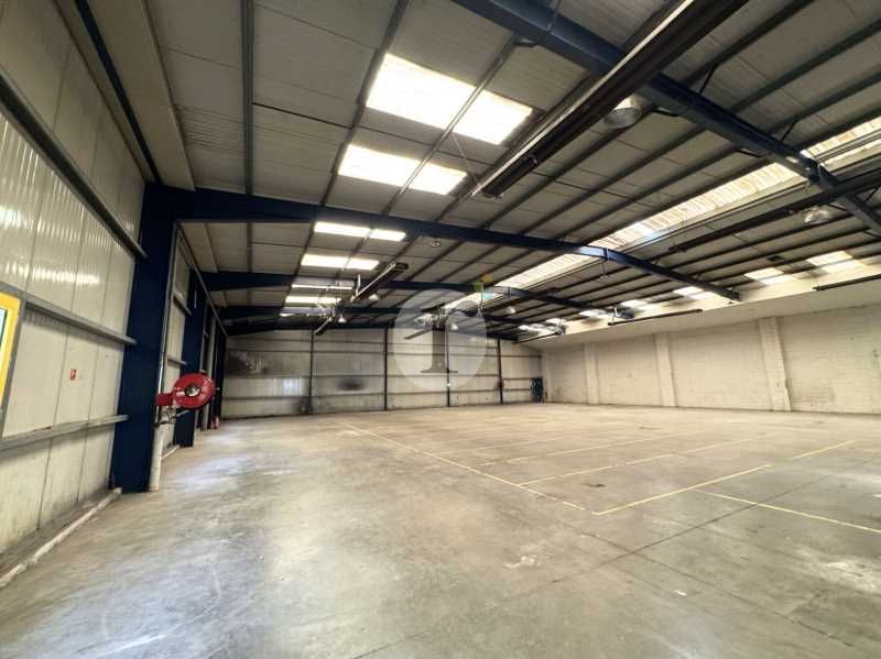 Aires d'Entreprises vous propose, à la location, 