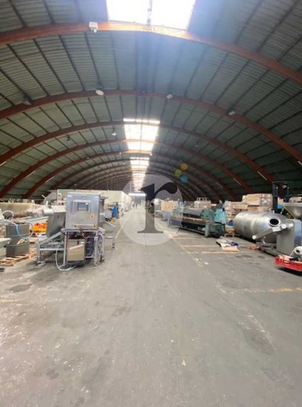 Aires d'Entreprises vous propose, à l'acquisition