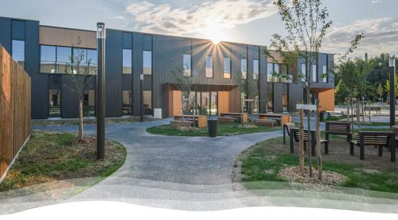 Aires d'Entreprises vous propose 1 plateau de bur