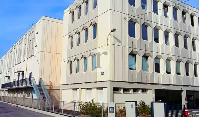 Aires d'Entreprises vous propose cet ensemble imm