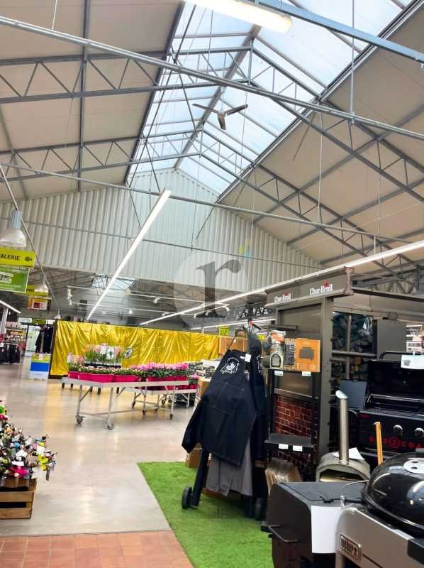 Aires d'Entreprises vous propose, à l'acquisition