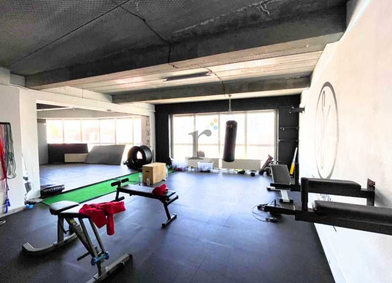 Aires d'Entreprises vous propose, à l'acquisition