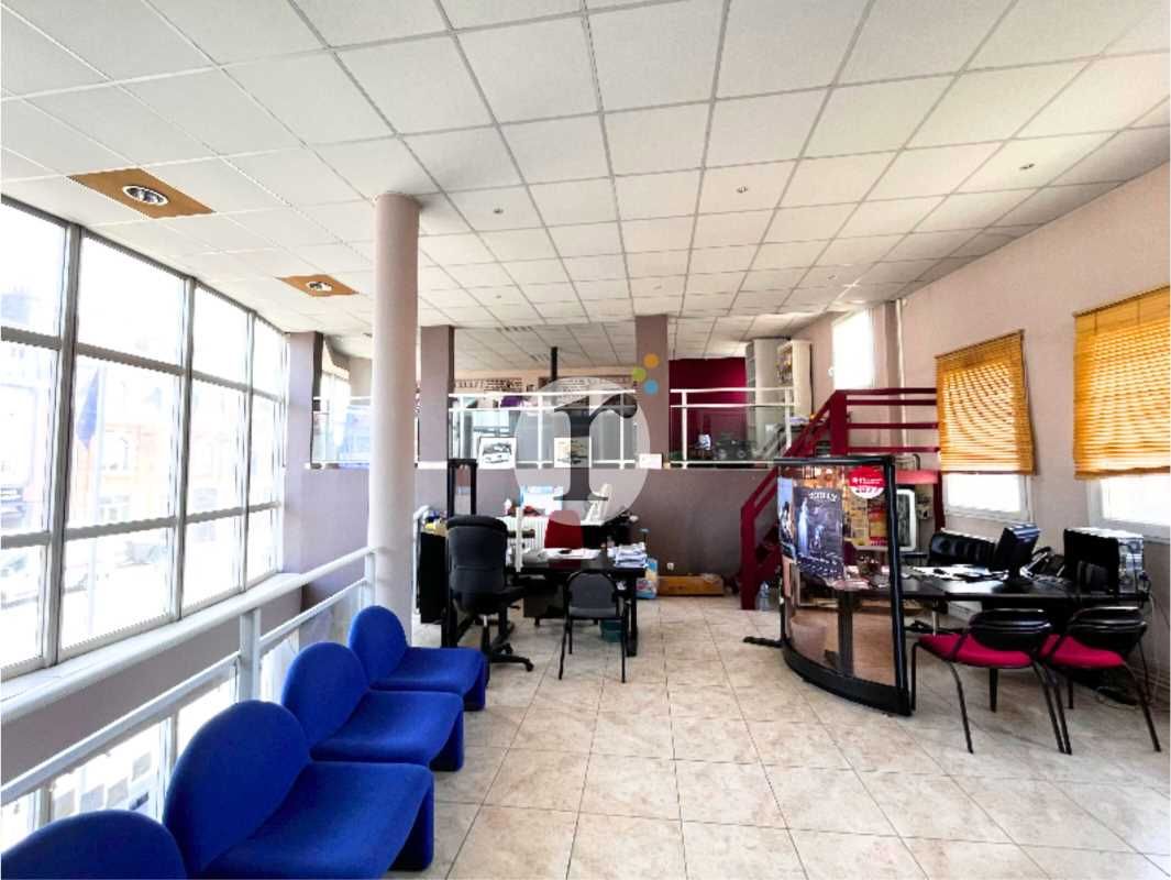 Aires d'Entreprises vous propose, à l'acquisition