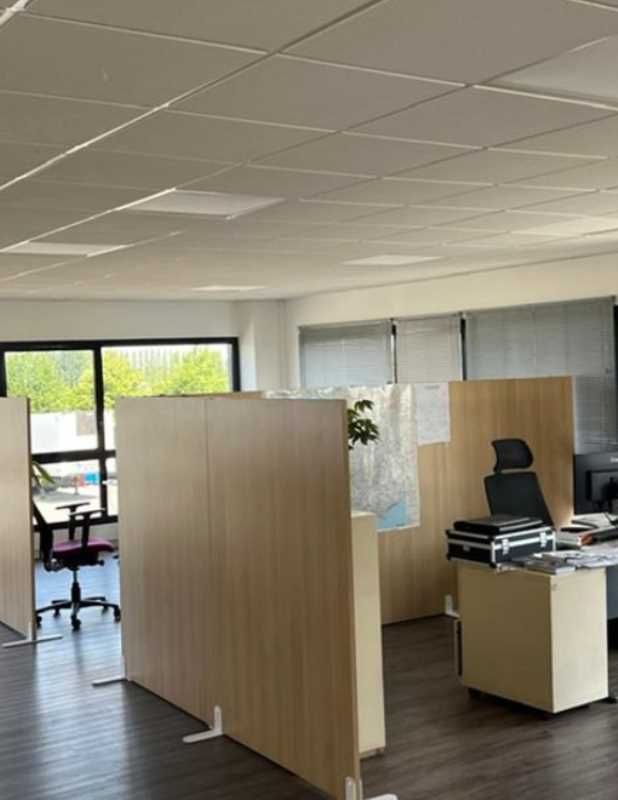 Aires d'Entreprises vous propose, à la location, 