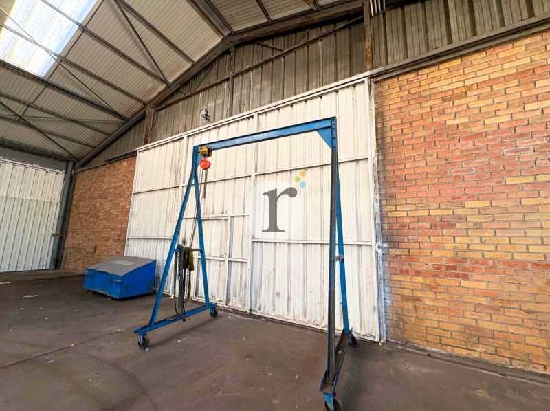 AIRES D'ENTREPRISE vous propose, à la location, u