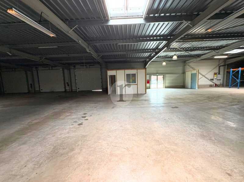 Aires d'Entreprises vous propose, à la location,