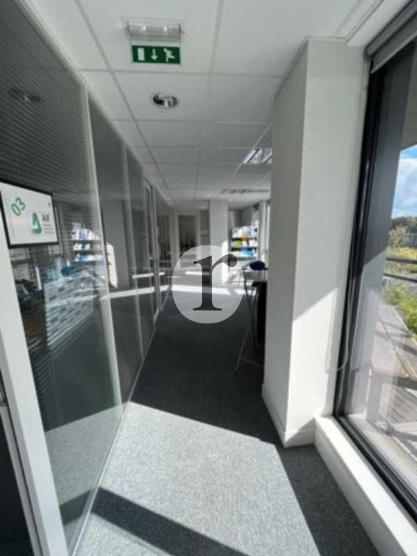 Aires d'Entreprises vous propose, à la location, 