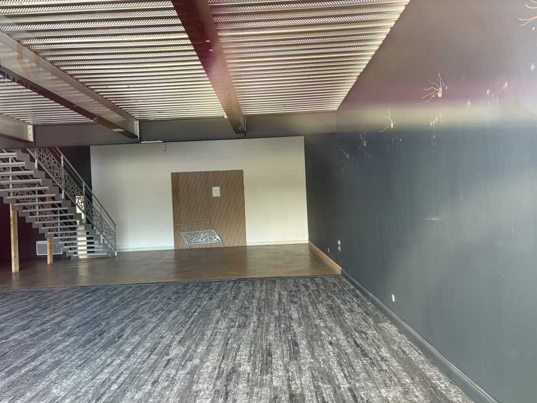 Aires d'Entreprises vous propose, à l'acquisition