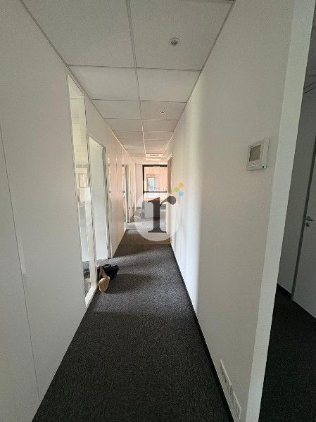 Aires d'Entreprises vous propose, à la location, 