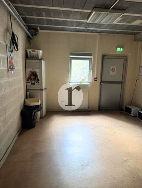 Aires d'Entreprises vous propose, à la location, 