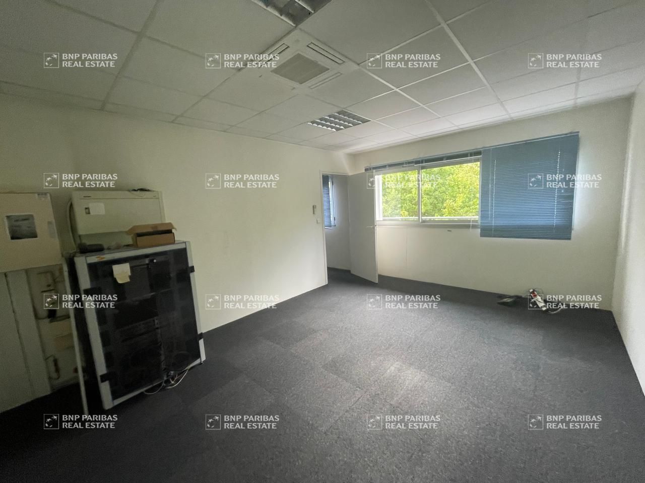 Location Bureaux 234 m² non divisibles 37100 Tours