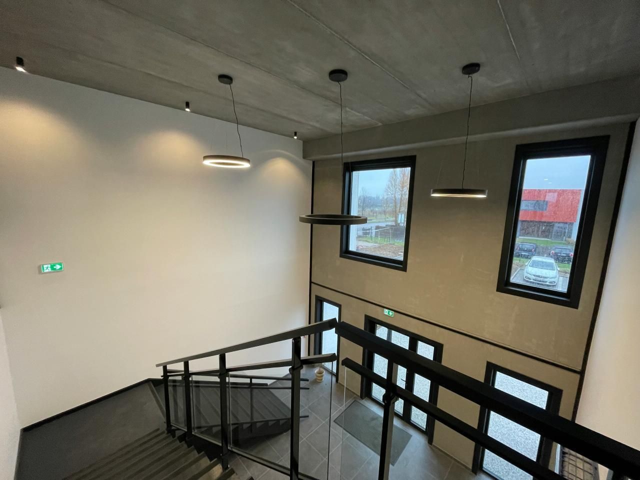 675 m² pour ce bureaux en location à Saint-martin-du-vivier