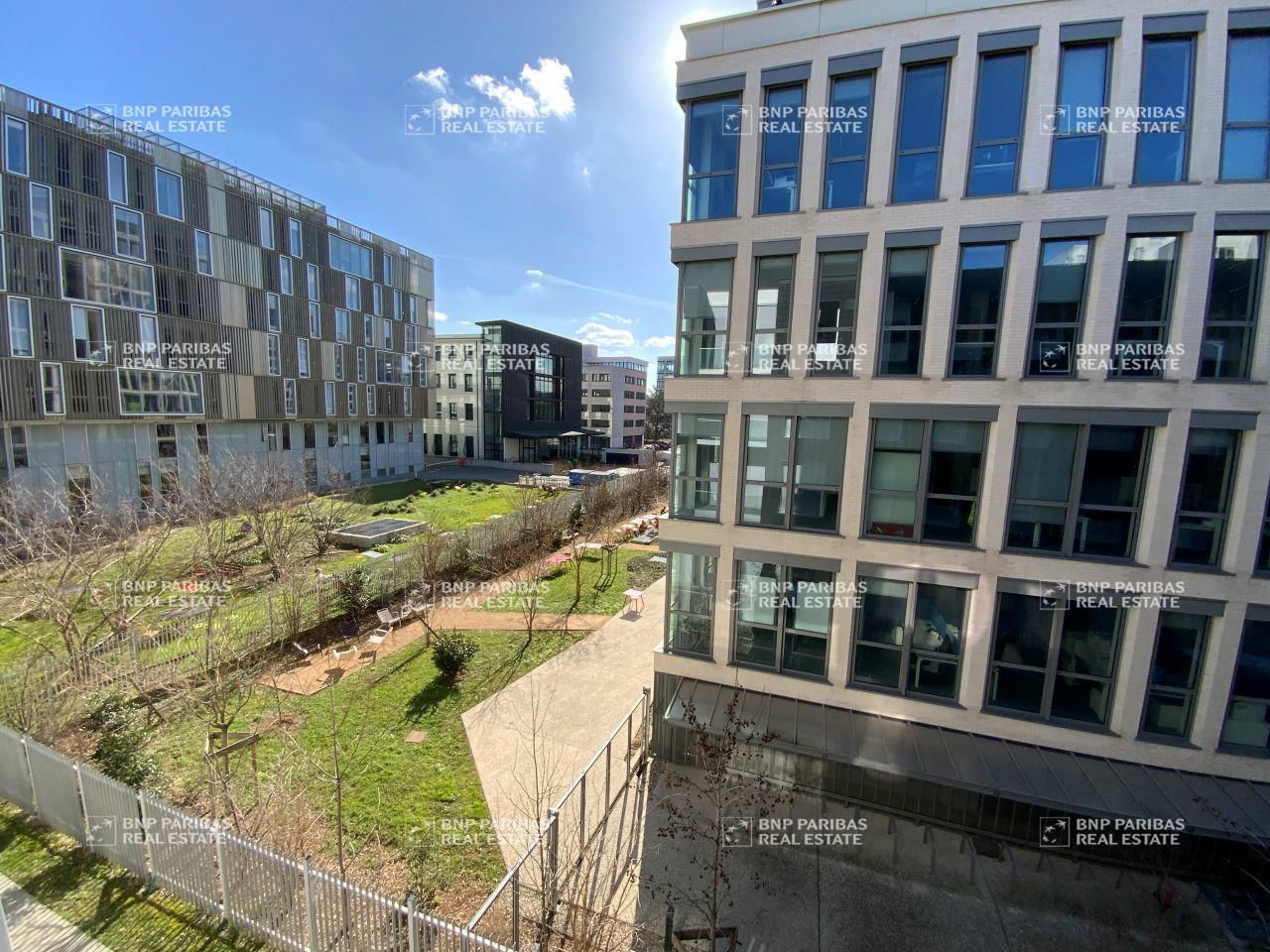 1369 m² pour ce bureaux en location à Lyon