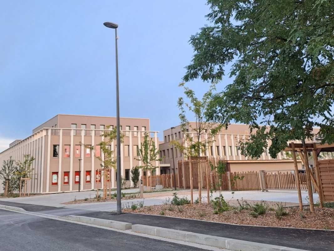 EXCLUSIVITE : Aux Portes de Lyon, avec un accès r