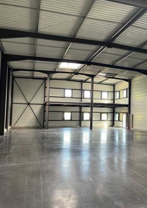 A proximité immédiate de Bourg en Bresse, emplace