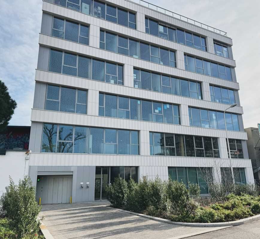 A Lyon 7ème, Sorovim vous propose 343 m² de burea