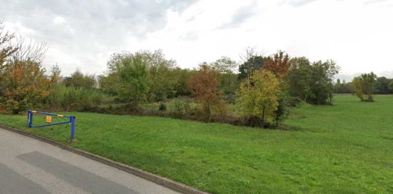 A vendre, terrain de 12 113 m² pour construction 