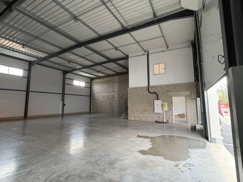 Nous vous proposons à la location dans un parc d'