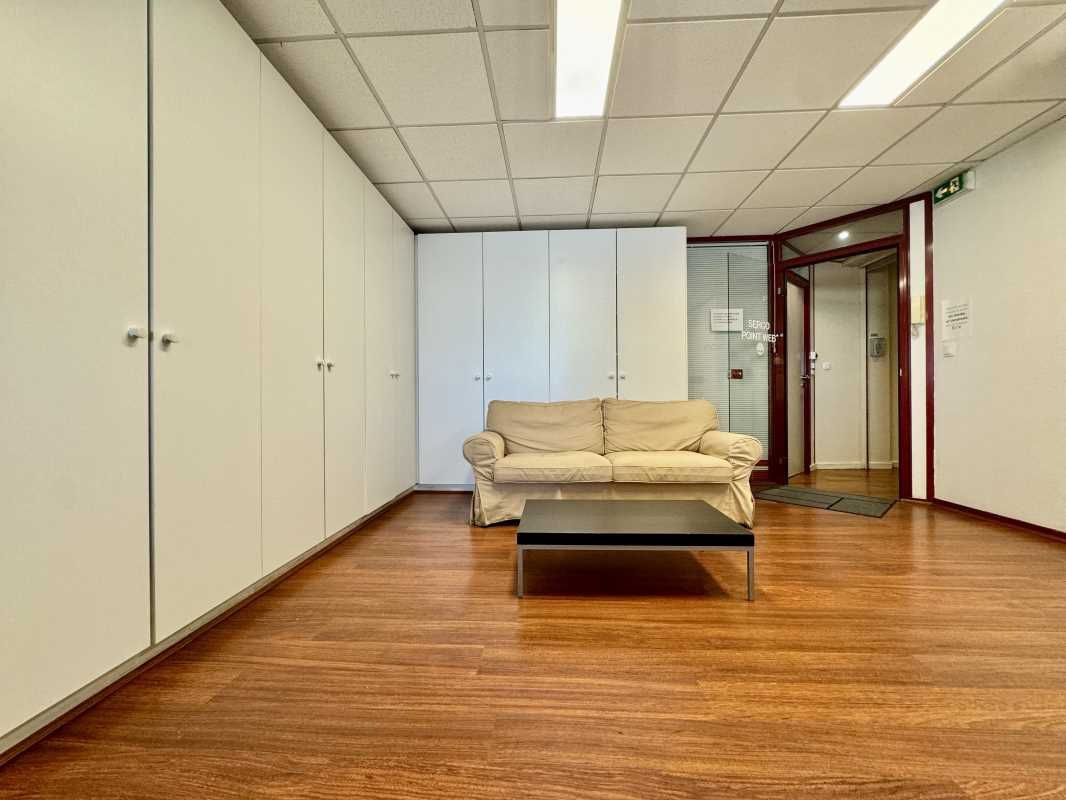À louer 200 m² de bureaux situés à Villeurbanne a