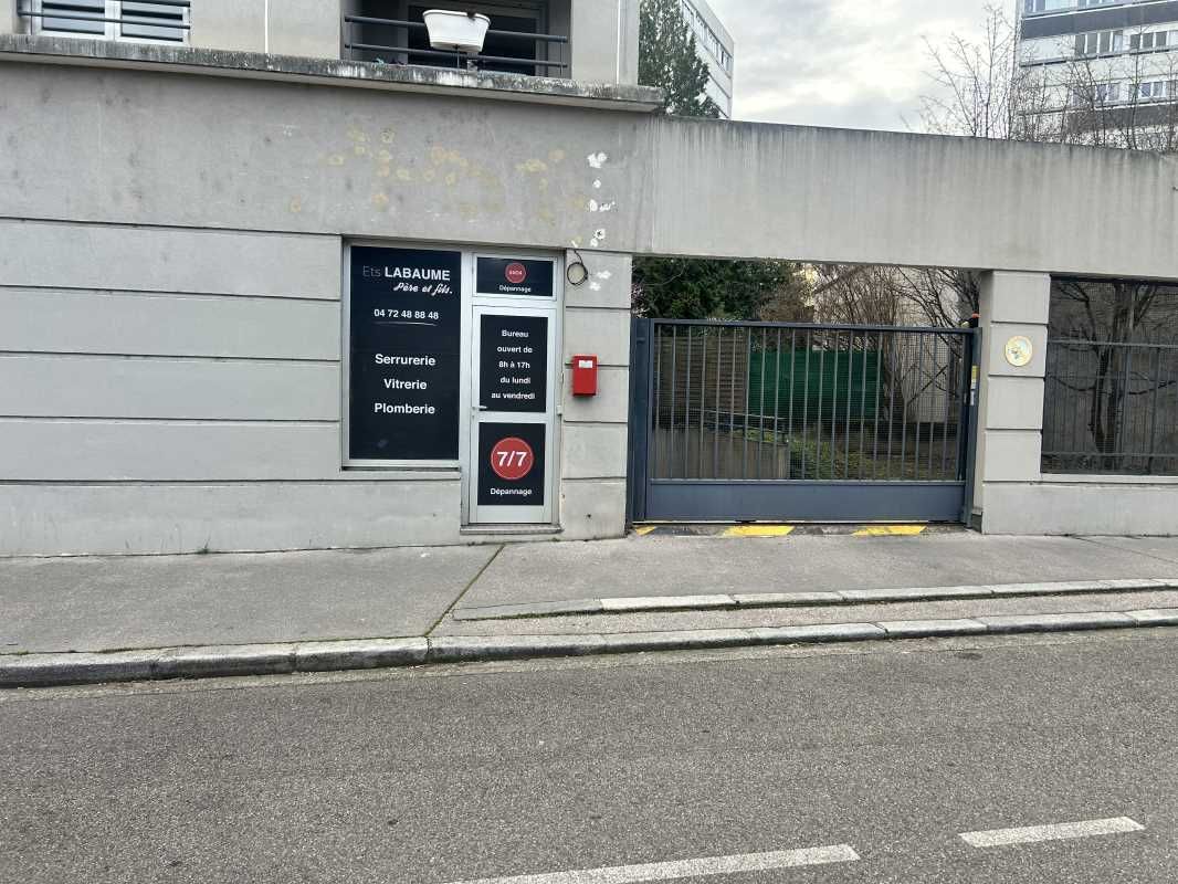 Dans le 7ème arrondissement de Lyon, des bureaux 