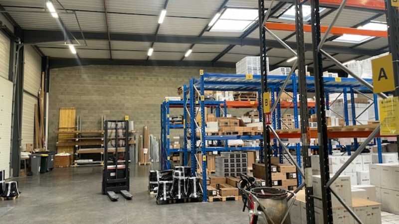 Nous vous proposons à la location, un local d'act