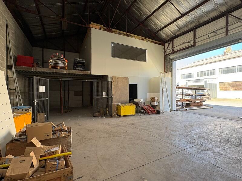 Dans la zone d'activités de Feyzin, nous vous pro