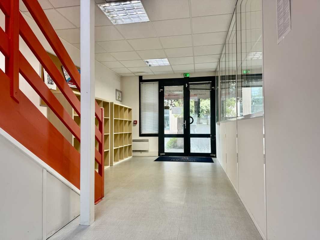 Situés au coeur du parc tertiaire Europarc du Chê