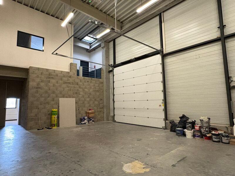 Nous vous proposons à Saint-Quentin-Fallavier un 