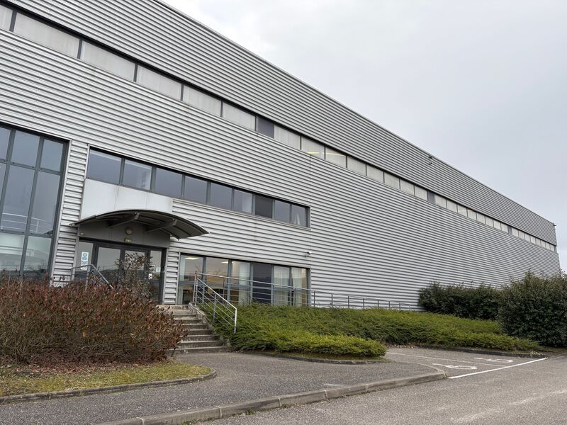Au coeur de la zone logistique de Mions, nous vou