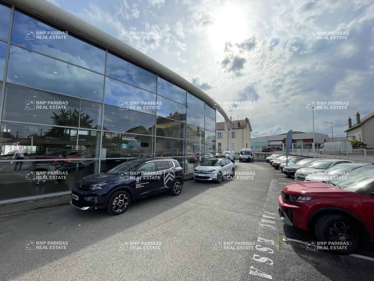 Vente Activité 2899.8 m² non divisibles 39100 Dole