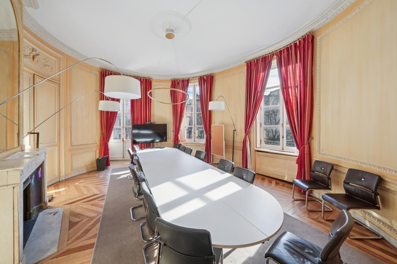 798.45 m² pour ce bureaux en location à Bordeaux