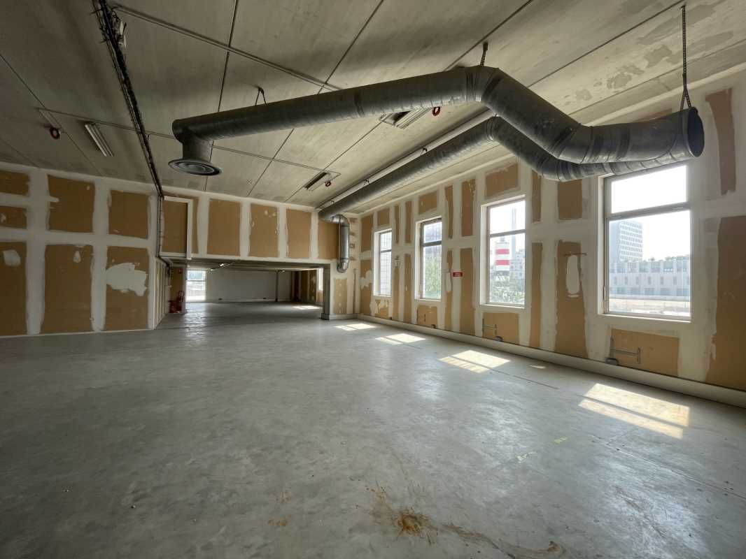 Au sein d'un ensemble immobilier tertiaire de trè