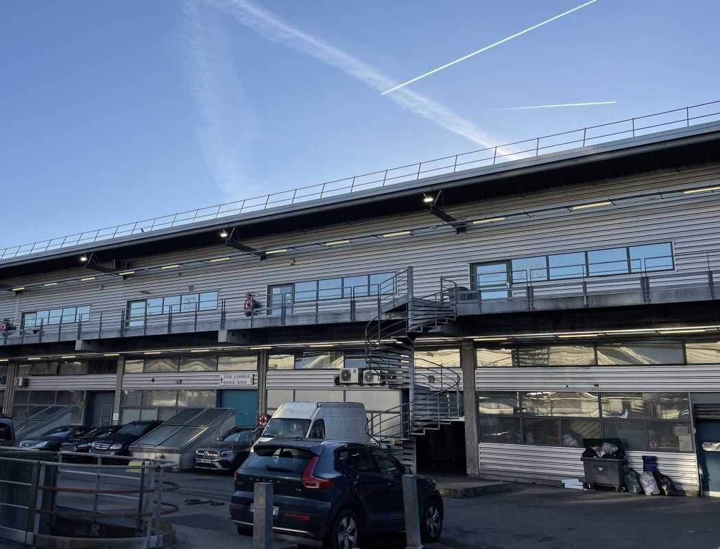 Nous vous proposons à la location un local atypiq