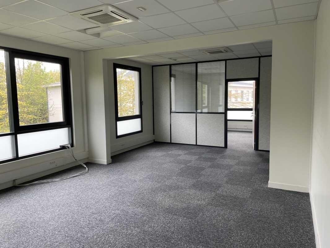 Au sein du parc d'entreprises de Serris, G2B REAL