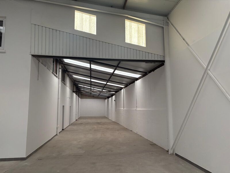 Nous vous proposons à la location des locaux d'ac