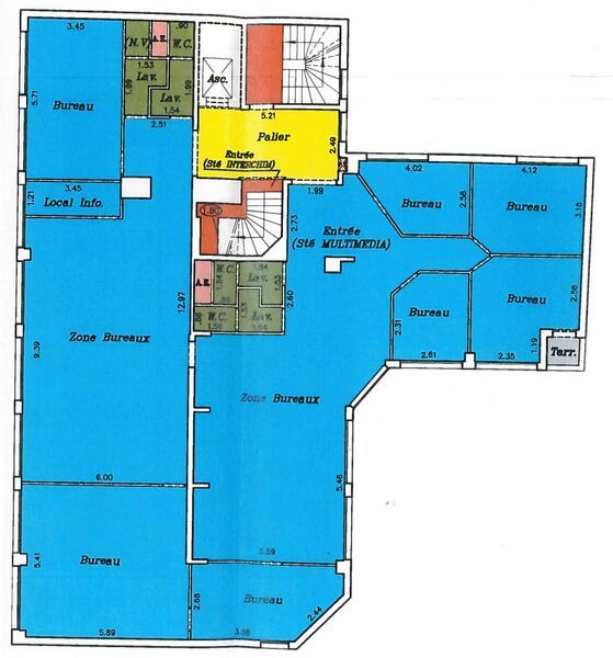 A proximité immédiate de la gare de Clichy-Levall