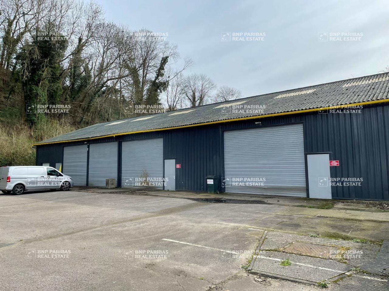 400 m² pour ce activité en location à Notre-dame-de-bondeville