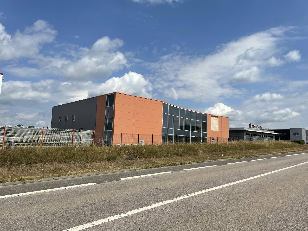 Vente Bureaux 579.85 m² non divisibles 54320 Maxéville