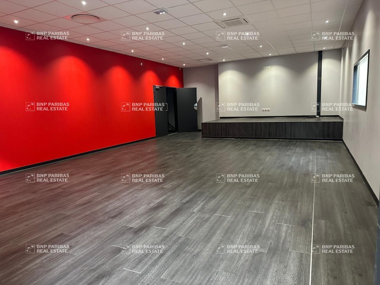 2637 m² pour ce activité en vente à Miribel