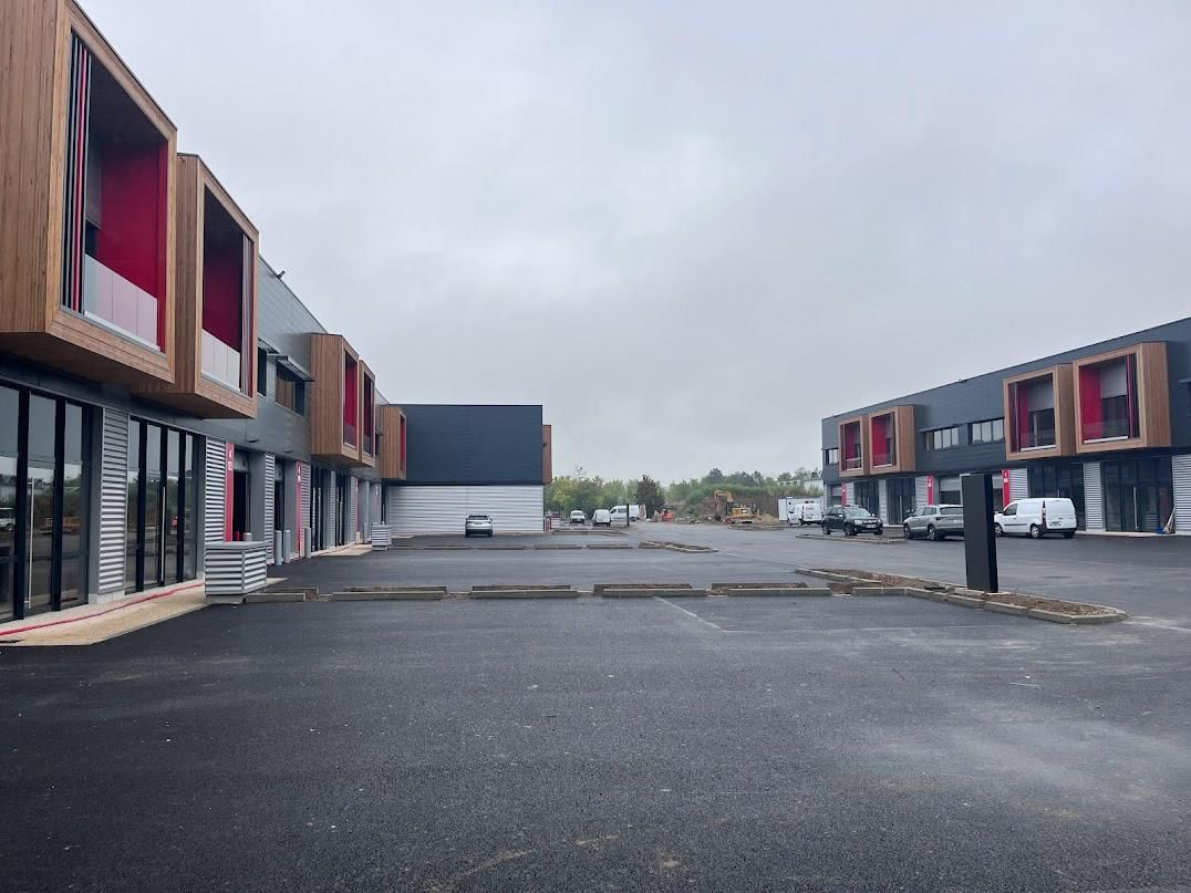 873 m² pour ce pme-pmi en location à Éragny