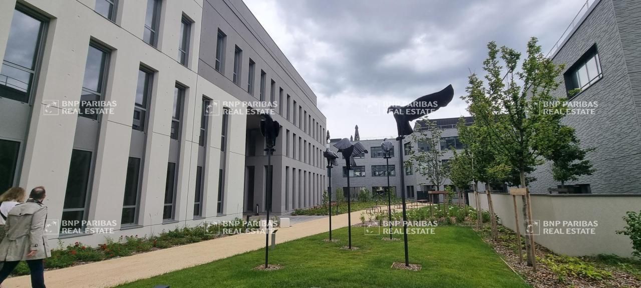 7156 m² pour ce bureaux en vente à Villeurbanne