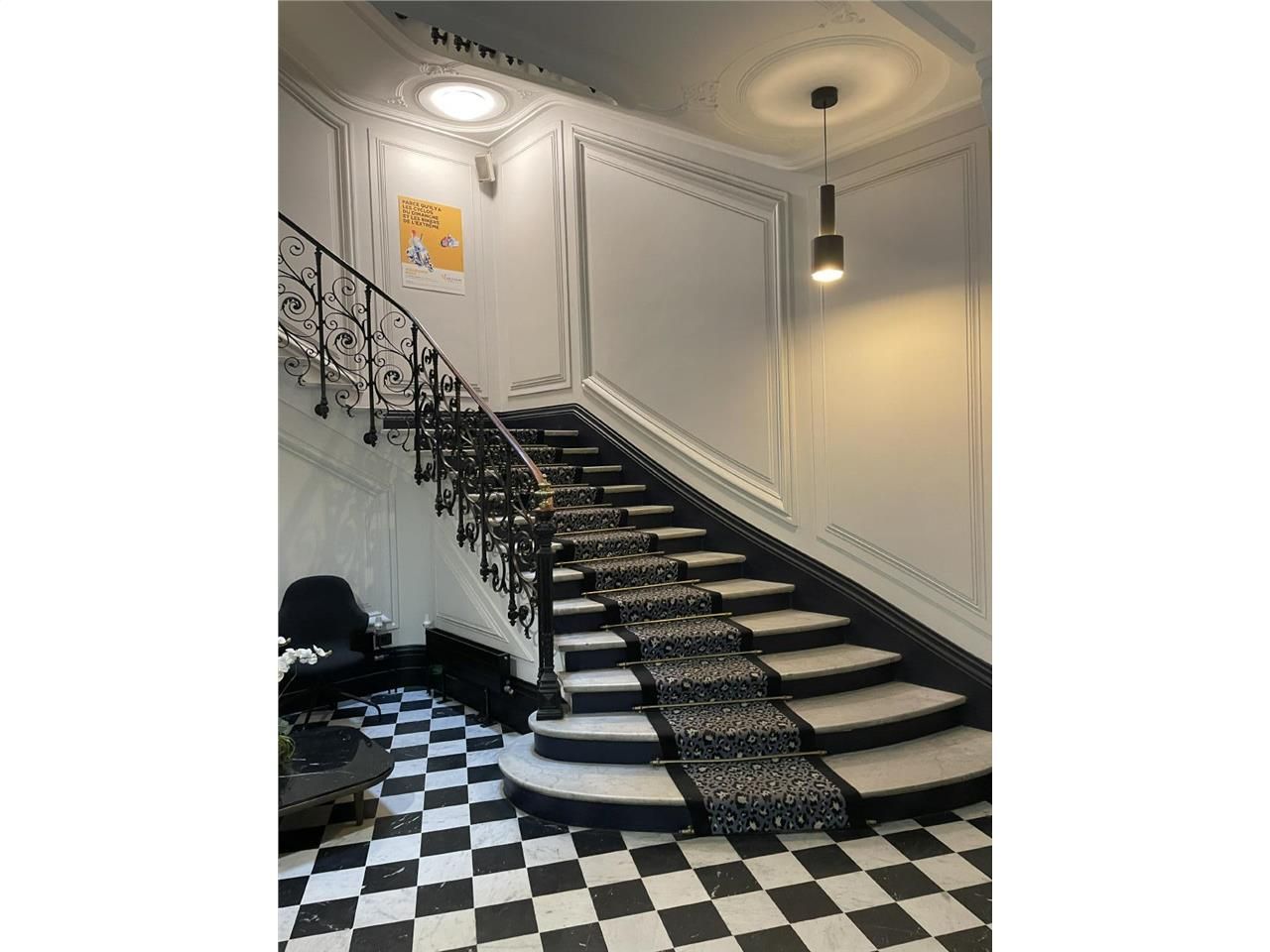 2264.2 m² pour ce bureaux en location à Paris