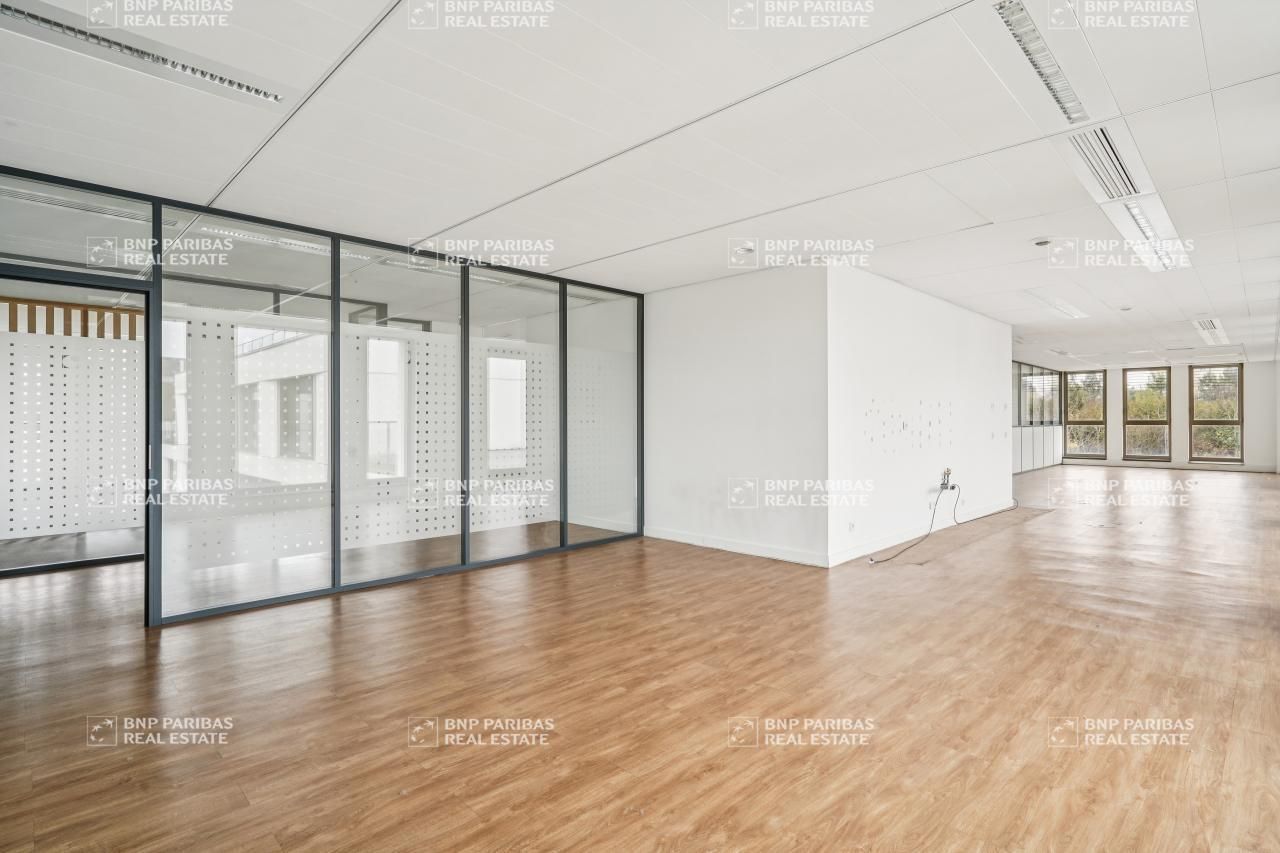 Location Bureaux 1725 m² divisibles 92290 Chatenay malabry