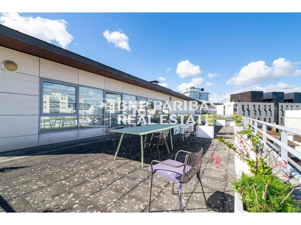 Location Bureaux 2411 m² non divisibles 92500 Rueil malmaison