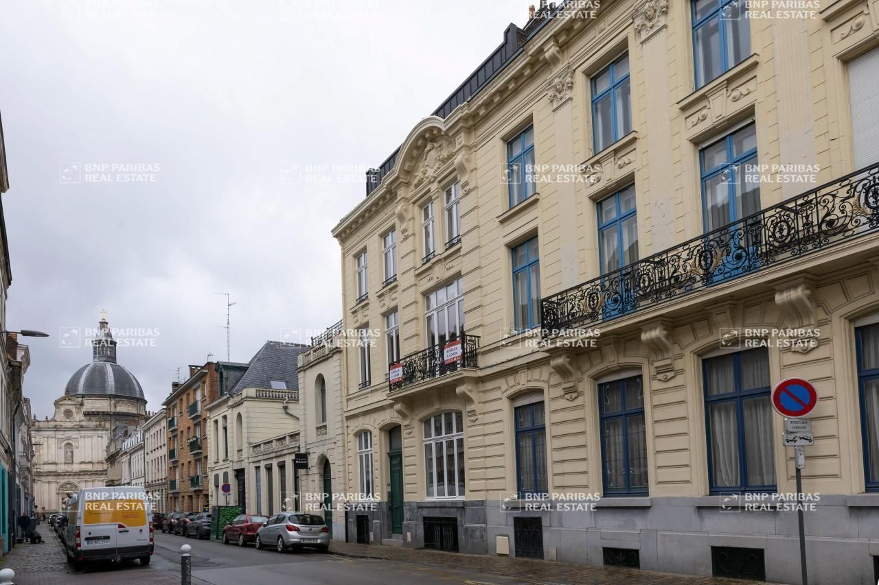 Location Bureaux 480.61 m² non divisibles 59800 Lille